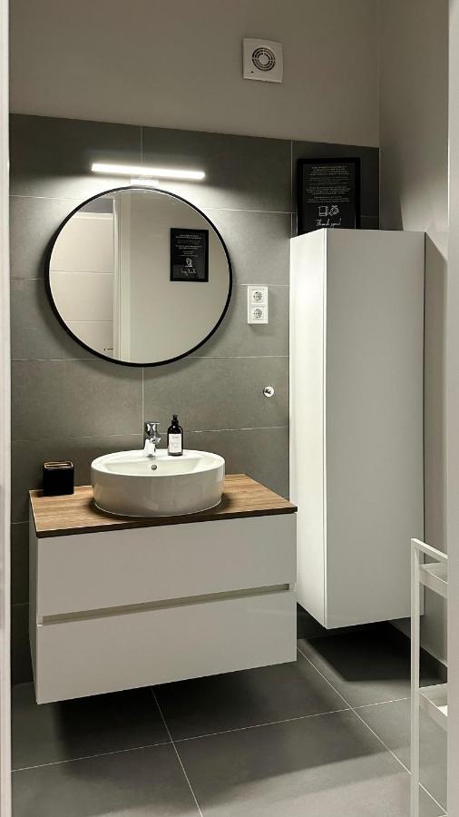 Linden Apartman 107 Glamour (Adults Only) Mosonmagyarovar Exterior photo